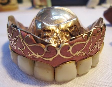 Antique-Enamel-and-Gold-False-Teeth-1_zps7a037a14.jpg