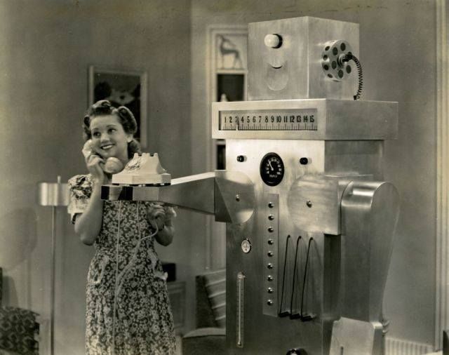  photo roll_oh_the_domestic_robot_1940s_zpslesqfiiy.jpg